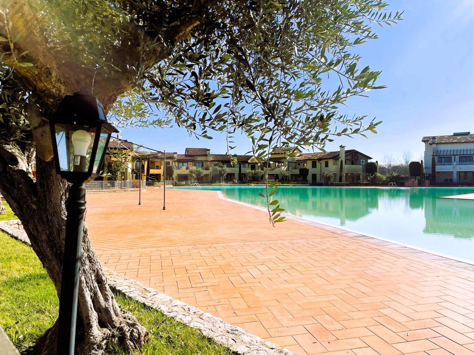 Garda Resort Village 11 Peschiera del Garda Ngoại thất bức ảnh